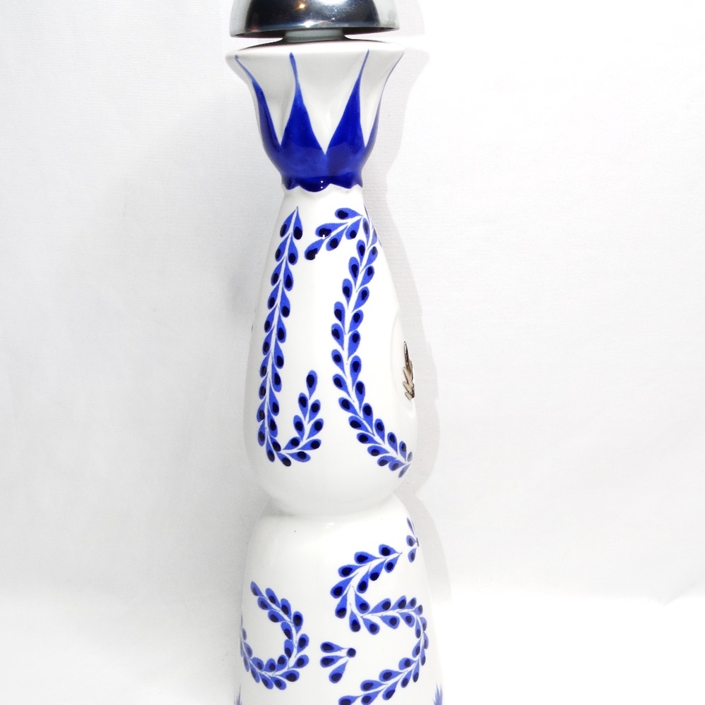 Casa Azul Tequilla Bottle Decanter (empty) Use as Oil Dispenser Tik Tok Trend - Picture 6 of 7